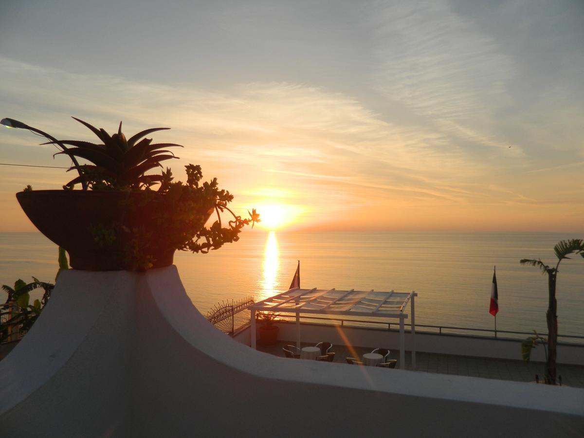 La Porta Del Mare Hotel Tropea Exterior foto